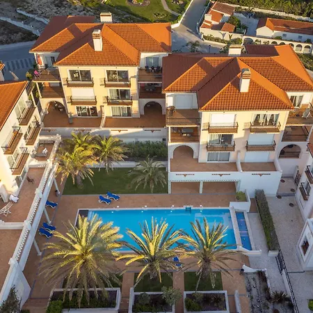 Stunning Townhouse Sea View Casa de Férias Amoreira (Leiria)