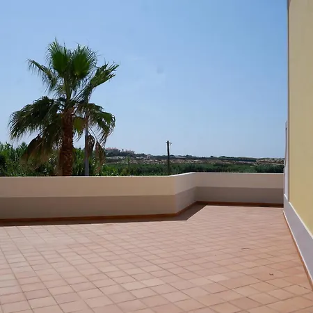 Casa de Férias Stunning Townhouse Sea View Amoreira (Leiria)